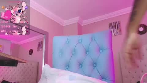 Snapshot of _miia_sweet chatting on 04-14-26, 12:44 Paula online show from 04-14-26, 12:44