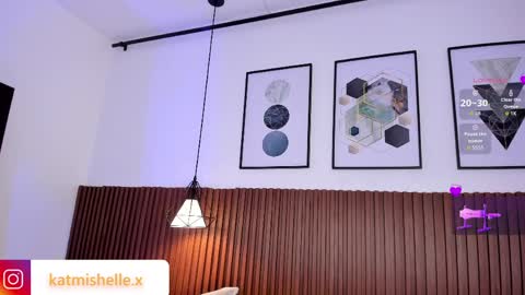 Mishelle online show from 04-11-26, 07:45