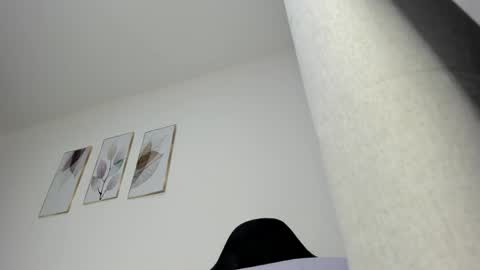 _molly_rosse_ online show from 05-19-26, 12:00