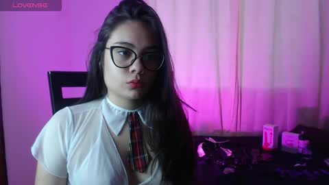 _moon_rosee online show from 03-18-26, 02:20