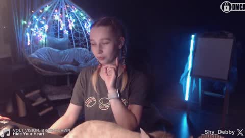 Debby  online show from 01-10-25, 06:17