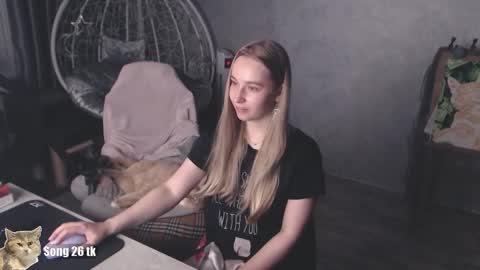 Debby  online show from 10-01-25, 07:20