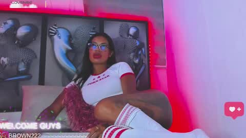 naomi brown online show from 09-26-25, 03:10