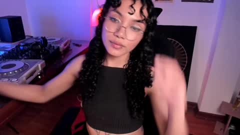 Nati - Independ model online show from 01-10-26, 05:20