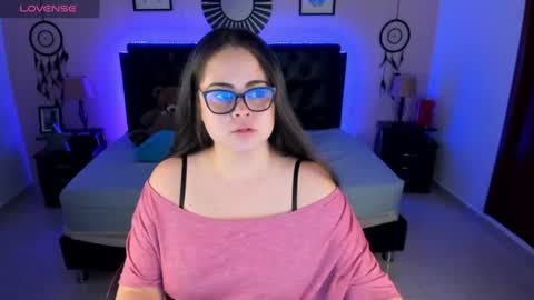 Snapshot of _oliviajoness chatting on 07-08-26, 11:58 Olivia jones online show from 07-08-26, 11:58