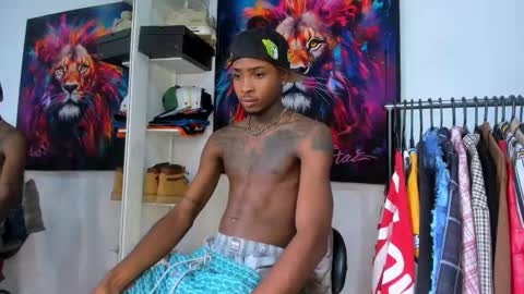 Snapshot of _pantera_09 chatting on 10-26-25, 06:58 Kevin online show from 10-26-25, 06:58