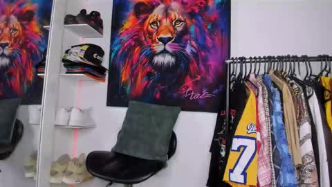 Snapshot of _pantera_09 chatting on 12-05-25, 04:21 Kevin online show from 12-05-25, 04:21