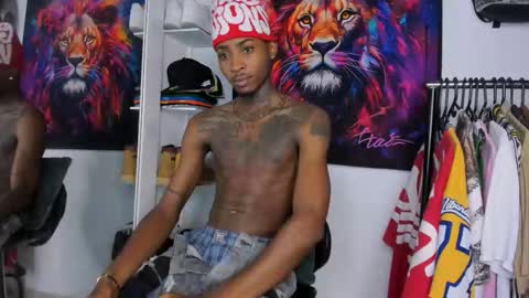 Snapshot of _pantera_09 chatting on 01-09-26, 10:22 Kevin online show from 01-09-26, 10:22