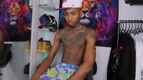 Snapshot of _pantera_09 chatting on 01-17-26, 02:05 Kevin online show from 01-17-26, 02:05