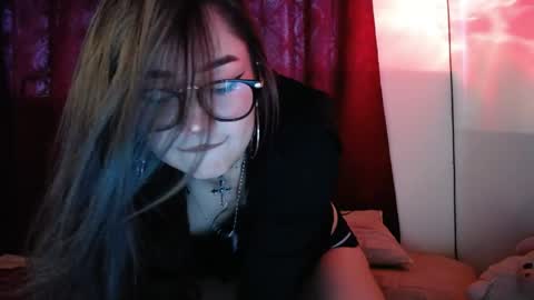 Paris online show from 03-31-26, 10:54