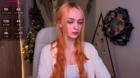 Snapshot of _pink_wassabi_ chatting on 12-19-25, 05:25 Maisie online show from 12-19-25, 05:25