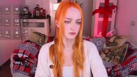 Snapshot of _pink_wassabi_ chatting on 12-21-25, 10:17 Maisie online show from 12-21-25, 10:17