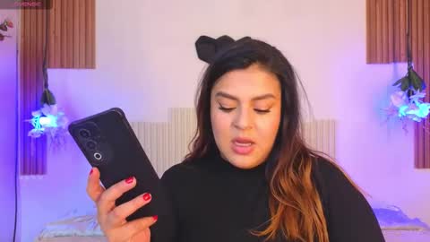 Laura online show from 03-06-26, 06:15