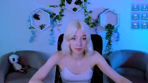 Snapshot of _sabrina_moore chatting on 07-21-26, 06:43 sabrina online show from 07-21-26, 06:43