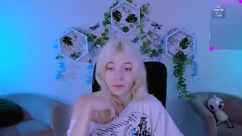 Snapshot of _sabrina_moore chatting on 07-28-26, 07:15 sabrina online show from 07-28-26, 07:15
