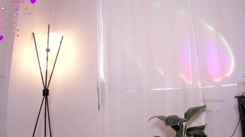 Snapshot of _sandy_s_ chatting on 10-19-25, 10:43 Sandyy online show from 10-19-25, 10:43