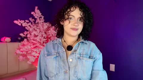 Sara online show from 05-31-26, 04:20