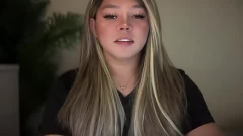 Snapshot of _seductive_jane chatting on 05-13-26, 10:34 ENAJ online show from 05-13-26, 10:34