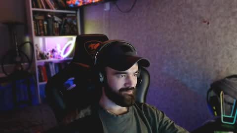 Ask me online show from 04-06-26, 10:00