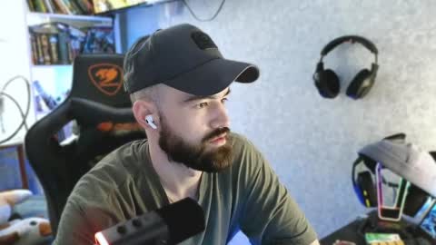 Ask me online show from 04-07-26, 10:48