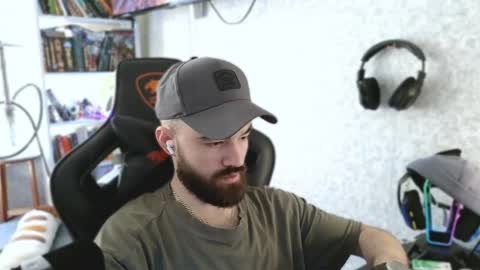 Ask me online show from 04-08-26, 11:10