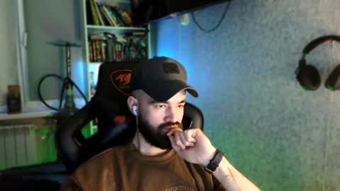 Ask me online show from 06-25-26, 08:13