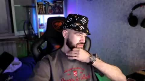 Ask me online show from 07-12-26, 08:55