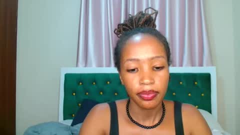 Snapshot of _sexy_cherry chatting on 09-22-25, 10:12 Cherry online show from 09-22-25, 10:12