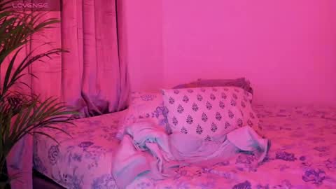 E T H A N      S T A R online show from 02-13-25, 03:50
