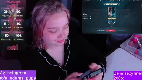 Snapshot of _sofia_adam_ chatting on 05-16-26, 06:43 pups online show from 05-16-26, 06:43