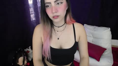 Snapshot of _sofiapink chatting on 04-30-26, 07:42 Sofia online show from 04-30-26, 07:42