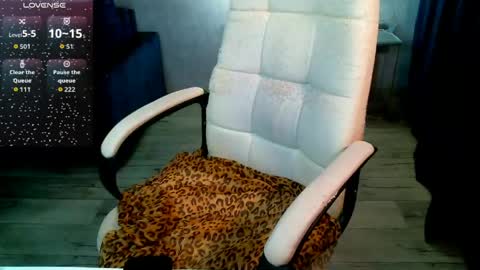 Milana   welcome to my world  online show from 05-12-26, 10:12