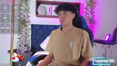 Snapshot of _taylor_black chatting on 01-05-26, 07:39 Taylor online show from 01-05-26, 07:39