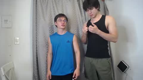Snapshot of _the_neighbors chatting on 06-13-26, 10:18 Scot y Patrick online show from 06-13-26, 10:18