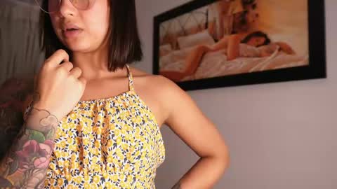 VICTORIA online show from 04-13-26, 01:33