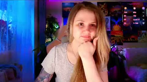 Snapshot of _witch__ chatting on 07-17-26, 05:36 Enni online show from 07-17-26, 05:36