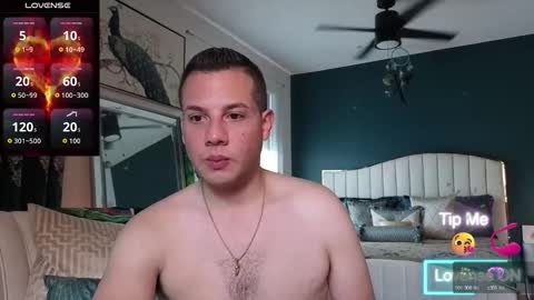 Snapshot of _xsebxx chatting on 11-19-25, 06:30 Sebastian online show from 11-19-25, 06:30