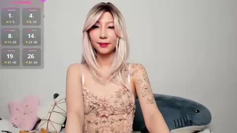 Snapshot of _yuriko chatting on 06-28-26, 10:27 Mia online show from 06-28-26, 10:27