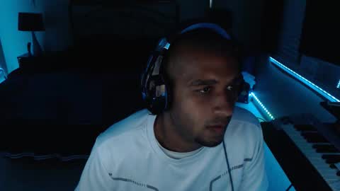 a4orce online show from 10-28-25, 01:42