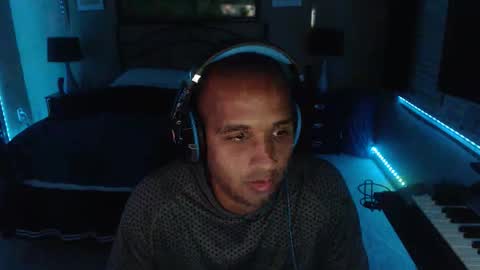 a4orce online show from 11-12-25, 02:01