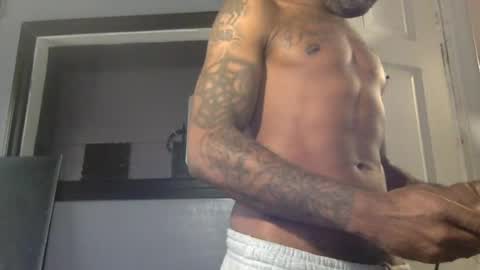Snapshot of a_rizzy85 chatting on 07-20-26, 07:05 a_rizzy85 online show from 07-20-26, 07:05