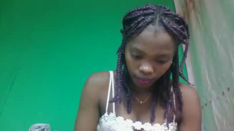 aadienne online show from 05-20-26, 08:09