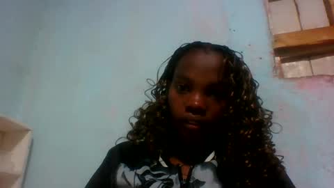 Snapshot of aadienne chatting on 06-26-26, 10:25 aadienne online show from 06-26-26, 10:25