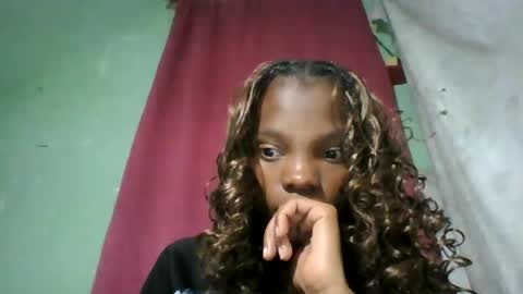 Snapshot of aadienne chatting on 06-29-26, 04:18 aadienne online show from 06-29-26, 04:18