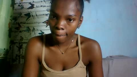 Snapshot of aadienne chatting on 07-28-26, 06:31 aadienne online show from 07-28-26, 06:31