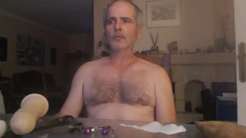 Snapshot of aalex1717 chatting on 06-28-26, 04:18 Aalex1717 online show from 06-28-26, 04:18