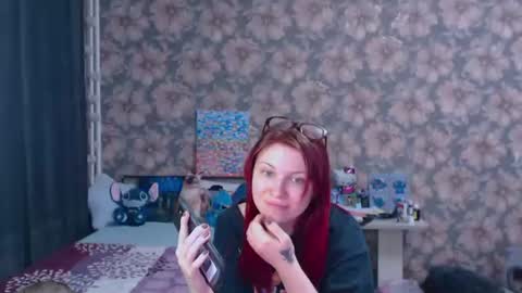 Snapshot of aalicebubble chatting on 06-21-26, 08:11 Alice online show from 06-21-26, 08:11