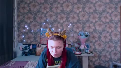 Snapshot of aalicebubble chatting on 07-01-26, 01:45 Alice online show from 07-01-26, 01:45