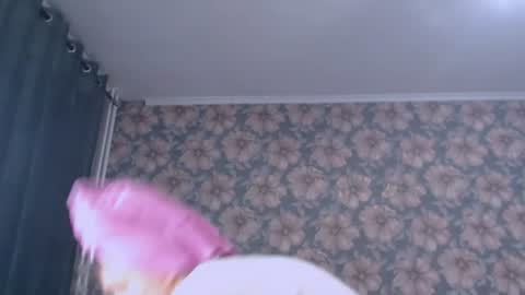 Snapshot of aalicebubble chatting on 07-07-26, 01:59 Alice online show from 07-07-26, 01:59