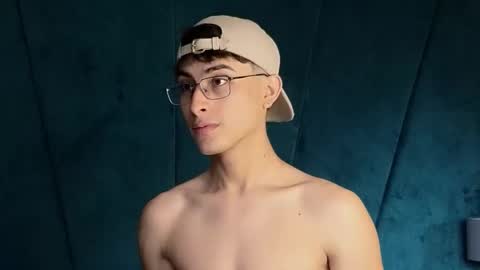 Aaron Ezequiel online show from 11-08-25, 08:18